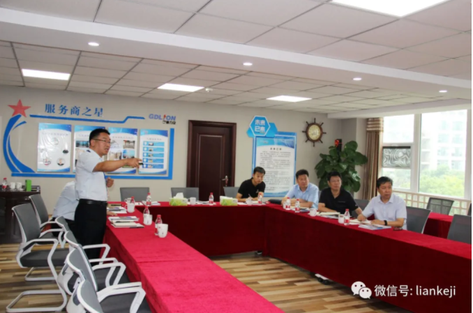 郑州高新区管委领导到力安就5G的发展与应用进行调研！